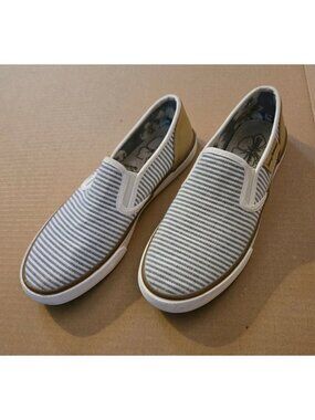 XX Women's Sz 6.5 Tommy Bahamas slip on Canvas sneakers